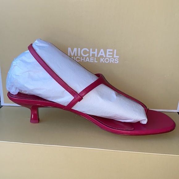 NWT MICHAEL Michael Kors Tasha T Strap Sandals - Picture 10 of 12